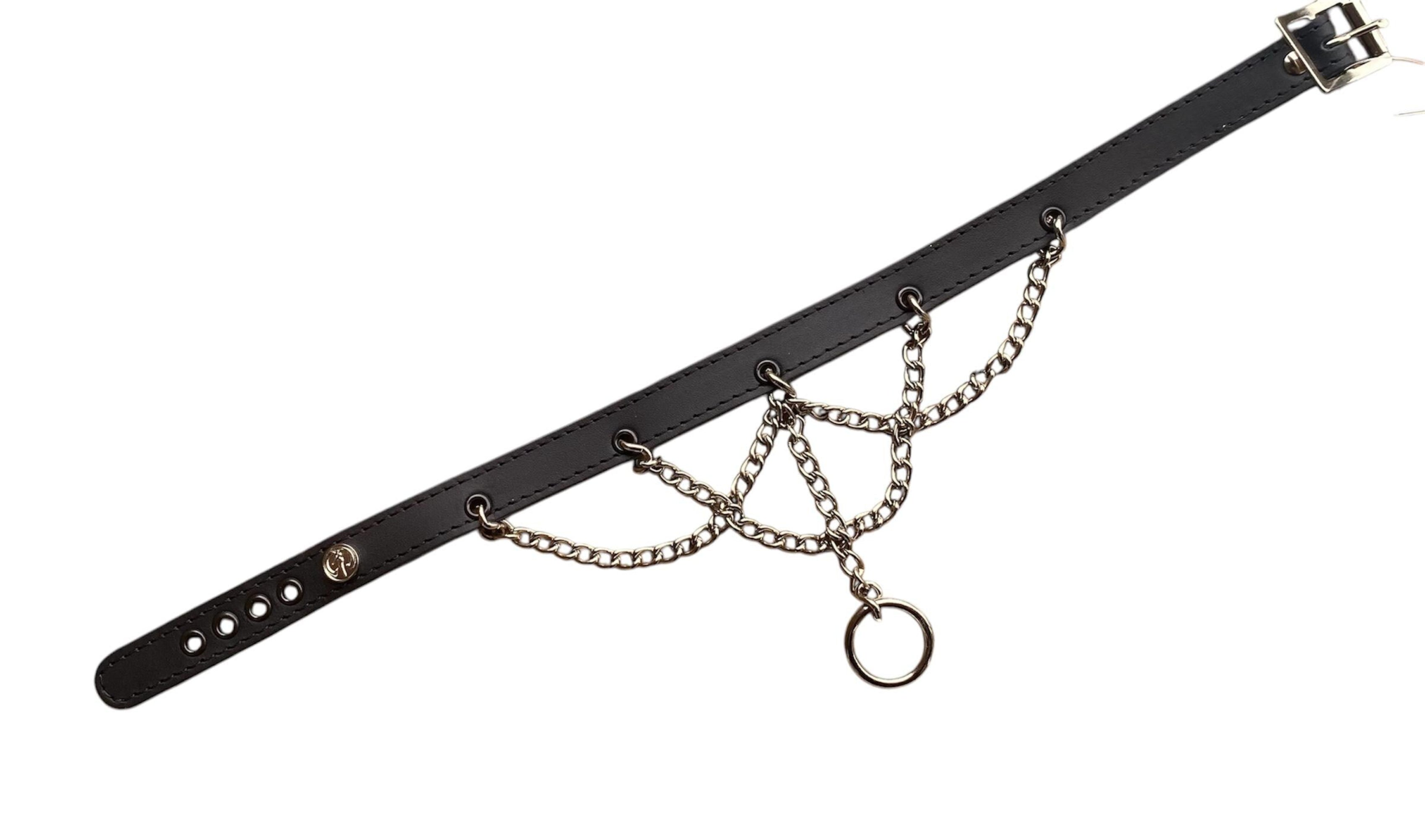 Collier en cuir avec chaînes et anneau