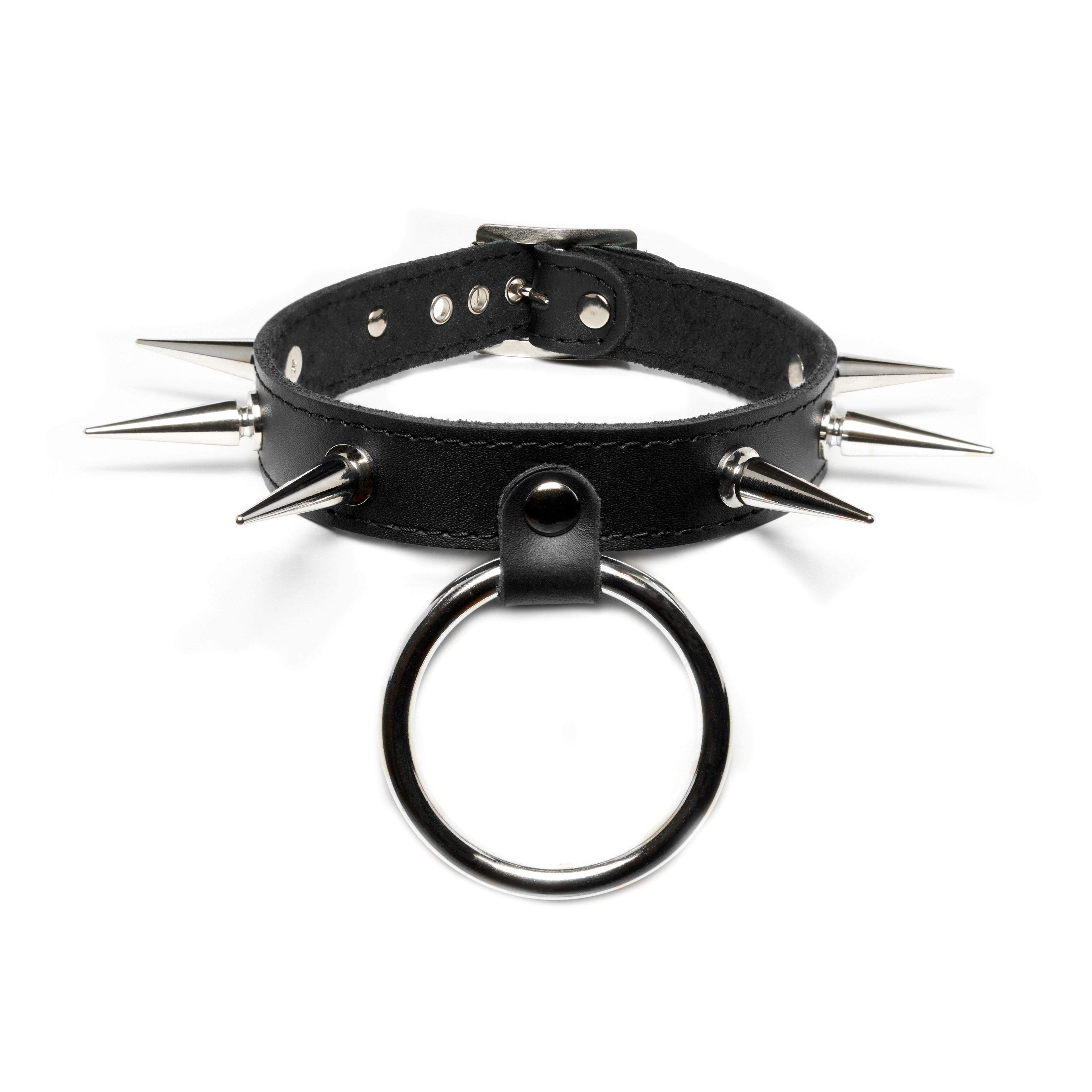 Addicted Excessories leather collar with large ring and long spikes, punk gothic boutique, gothic jewelry, handcrafted in Montreal Quebec Canada
