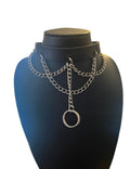 Collier en cuir avec chaînes et anneau