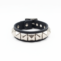 Bracelet pyramid studs - vue face